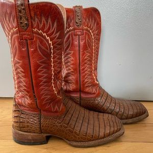 Practically new Ariat boots